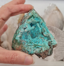 Load image into Gallery viewer, Druzy Chrysocolla