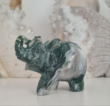 Load image into Gallery viewer, Moss Agate Elephant