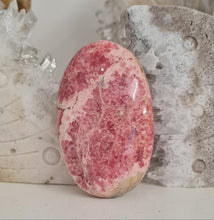 Load image into Gallery viewer, Rhodochrosite Palmstone