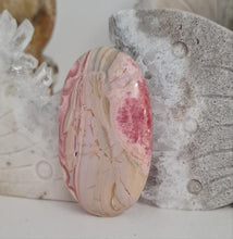Load image into Gallery viewer, Rhodochrosite Palmstone