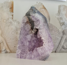 Load image into Gallery viewer, Amethyst Agate Freeform