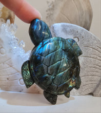 Load image into Gallery viewer, Labradorite Turtle