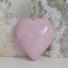 Load image into Gallery viewer, Phosphosiderite Heart