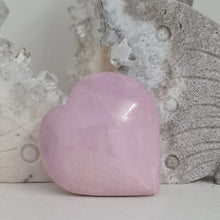 Load image into Gallery viewer, Phosphosiderite Heart