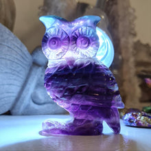 Load image into Gallery viewer, Rainbow Fluorite Owl