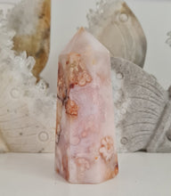 Load image into Gallery viewer, Flower Agate -soft pink
