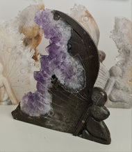 Load image into Gallery viewer, Amethyst Cluster Fairy