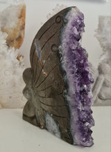 Load image into Gallery viewer, Amethyst Cluster Fairy