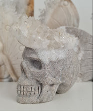 Load image into Gallery viewer, Quartz Cluster Skull