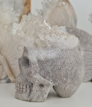 Load image into Gallery viewer, Quartz Cluster Skull