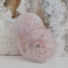 Load image into Gallery viewer, Amethyst Flower Agate Heart