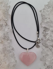 Load image into Gallery viewer, Rose Quartz Heart Necklace