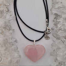 Load image into Gallery viewer, Rose Quartz Heart Necklace