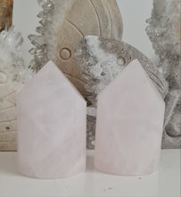 Load image into Gallery viewer, Rose Quartz Cylinder Point