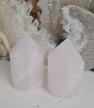 Load image into Gallery viewer, Rose Quartz Cylinder Point