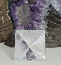 Load image into Gallery viewer, Clear Quartz Pyramid