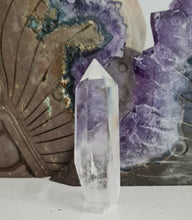 Load image into Gallery viewer, Clear Quartz Point