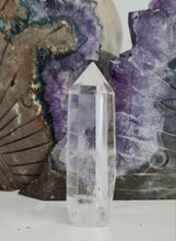 Load image into Gallery viewer, Clear Quartz Point