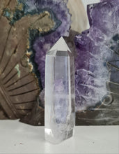 Load image into Gallery viewer, Clear Quartz Point