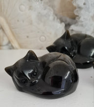 Load image into Gallery viewer, Gold Sheen Obsidian Sleeping Cat