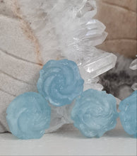Load image into Gallery viewer, Aquamarine Flowers