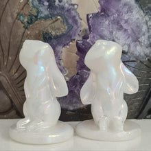 Load image into Gallery viewer, Aura Selenite Bunny
