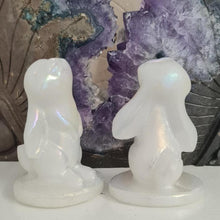 Load image into Gallery viewer, Aura Selenite Bunny