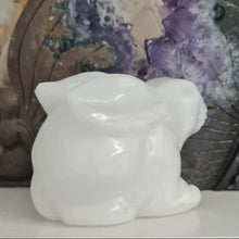 Load image into Gallery viewer, Selenite Bunny