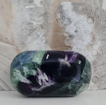 Load image into Gallery viewer, Feather Fluorite Palmstone with Rainbows