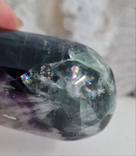 Load image into Gallery viewer, Feather Fluorite Palmstone with Rainbows