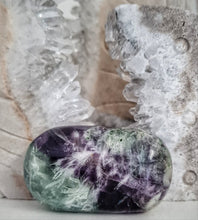 Load image into Gallery viewer, Feather Fluorite Palmstone with Rainbows