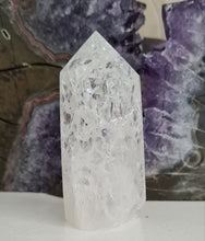 Load image into Gallery viewer, Crackle Quartz Tower
