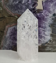 Load image into Gallery viewer, Crackle Quartz Tower