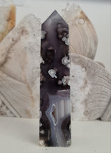 Load image into Gallery viewer, Black Flower Agate Tower