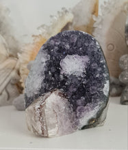 Load image into Gallery viewer, Amethyst with Calcite Inclusions Cutbase