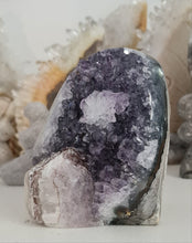 Load image into Gallery viewer, Amethyst with Calcite Inclusions Cutbase