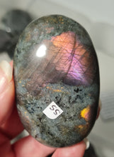 Load image into Gallery viewer, Purple Labradorite Palmstone