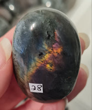 Load image into Gallery viewer, Purple Labradorite Palmstone