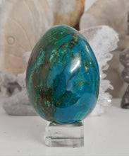 Load image into Gallery viewer, Chrysocolla Egg