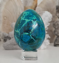 Load image into Gallery viewer, Chrysocolla Egg