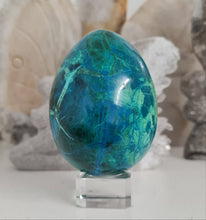 Load image into Gallery viewer, Chrysocolla Egg