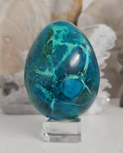 Load image into Gallery viewer, Chrysocolla Egg