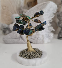 Load image into Gallery viewer, Chrysocolla Chip Wire Tree