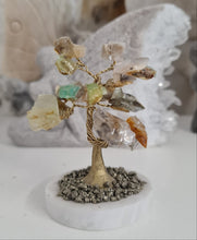 Load image into Gallery viewer, Blue Opal Chip Wire Tree