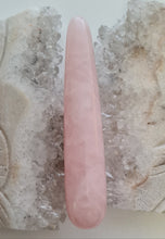 Load image into Gallery viewer, Rose Quartz Massage Wand