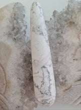 Load image into Gallery viewer, Howlite Massage Wand