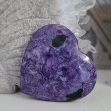 Load image into Gallery viewer, Charoite Heart A Grade