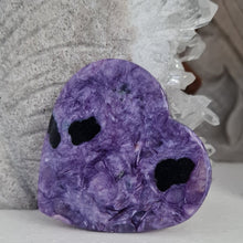 Load image into Gallery viewer, Charoite Heart A Grade