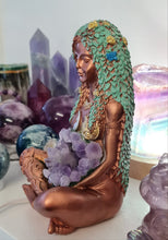 Load image into Gallery viewer, Mother Earth Lamp - Amethyst