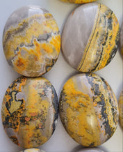 Load image into Gallery viewer, Bumblebee Jasper Palmstones